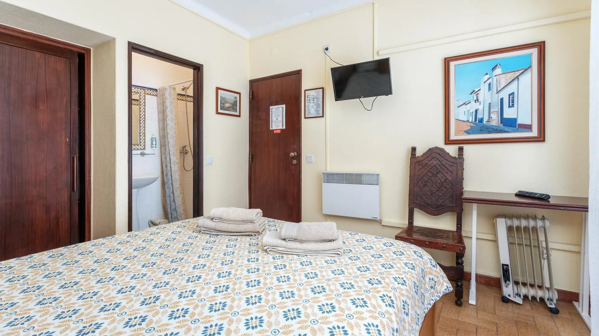 AL - Alojamento Local Pension Bicuar Olhão 3*,  Portugal