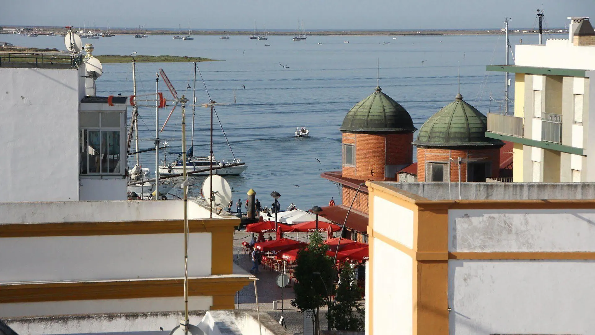 Pensión AL - Alojamento Local Pension Bicuar Olhão