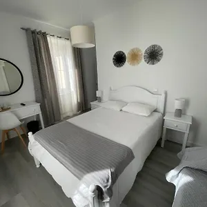 https://casa-de-hospedes-d-maria-parreirinha.hotels-lisbon-portugal.com