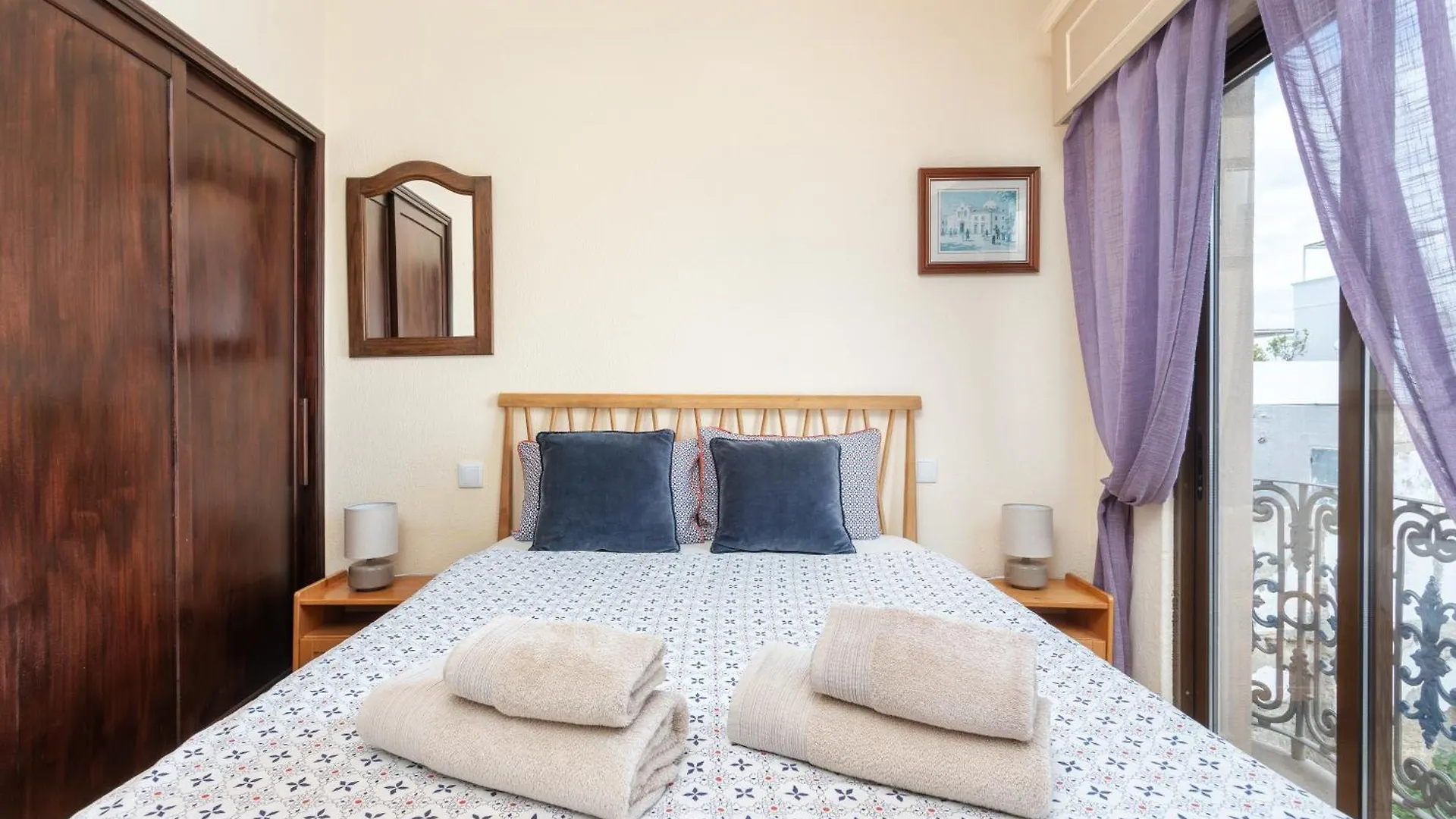 Al - Alojamento Local Pension Bicuar Olhao