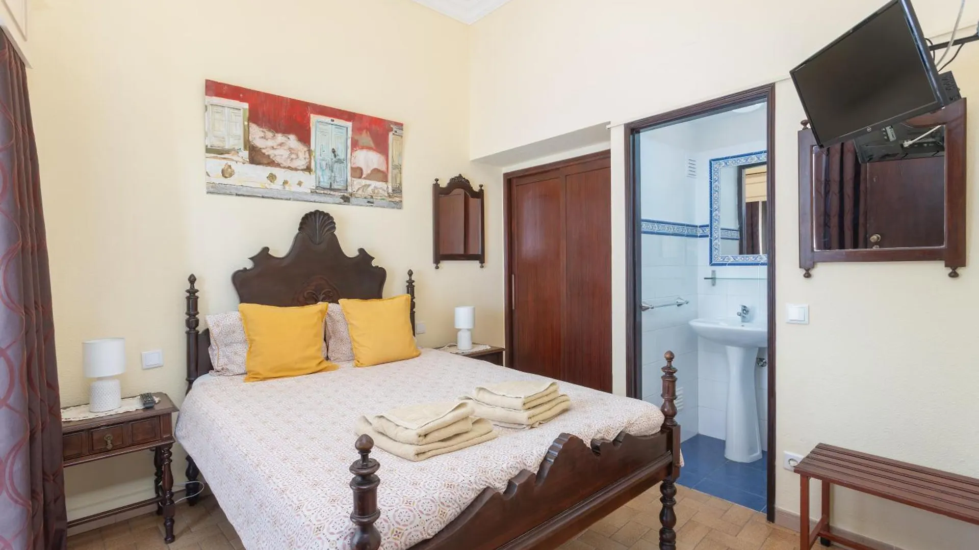Al - Alojamento Local Pension Bicuar Olhao