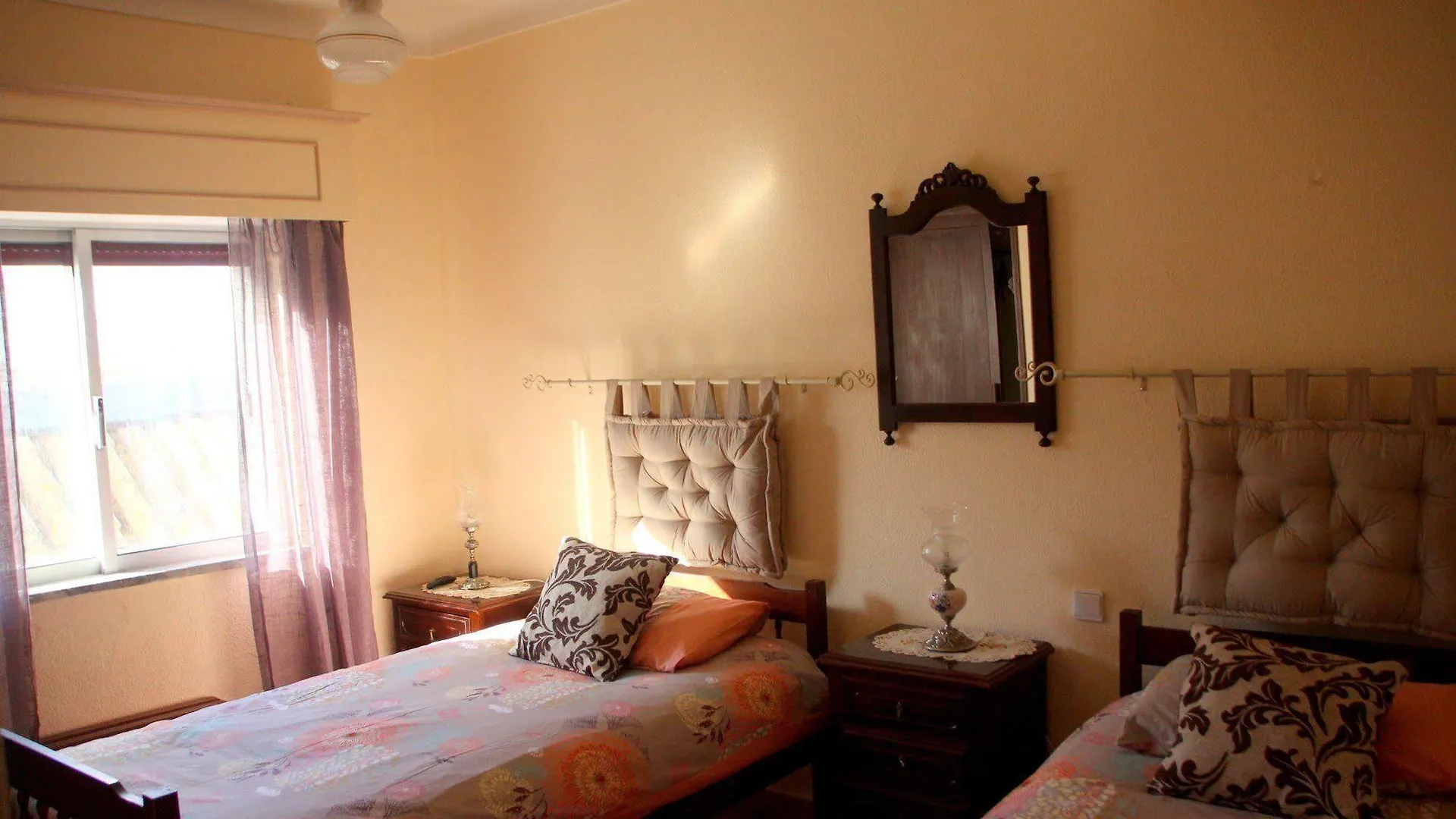 Guest house Al - Alojamento Local Pension Bicuar Olhao