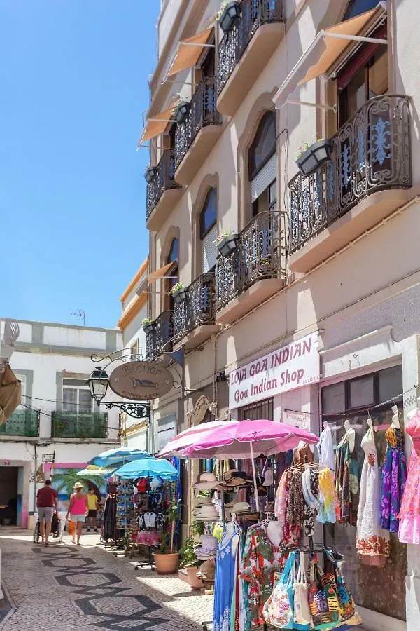 Guest house Al - Alojamento Local Pension Bicuar Olhao